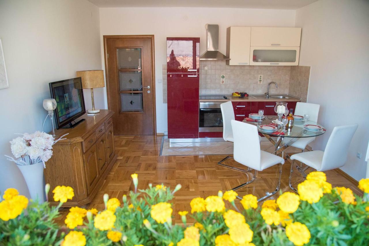Apartment Ines 锡尼 外观 照片