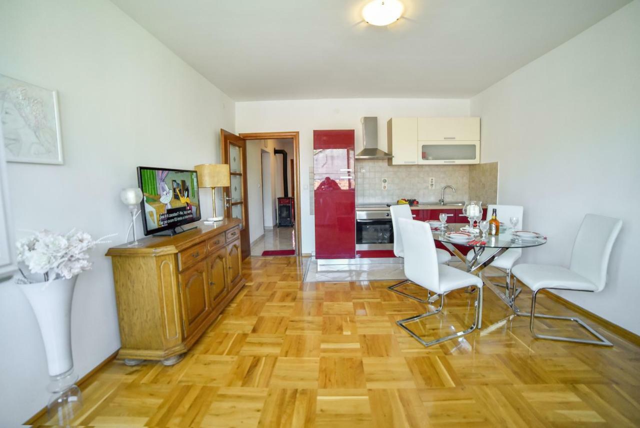 Apartment Ines 锡尼 外观 照片