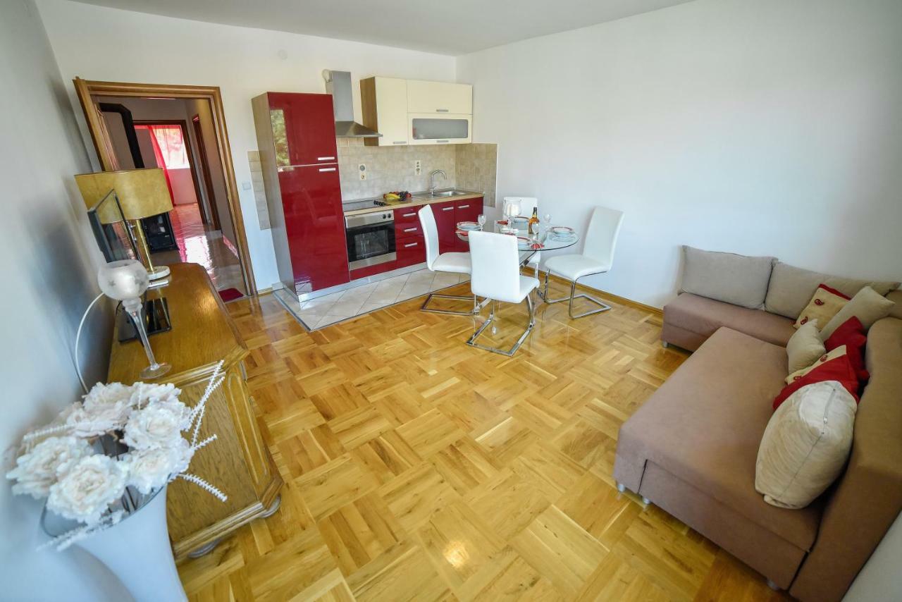 Apartment Ines 锡尼 外观 照片